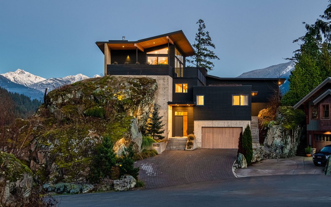 Pinewood Cliff House